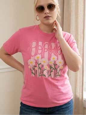 Pink Daisy Graphic Tee